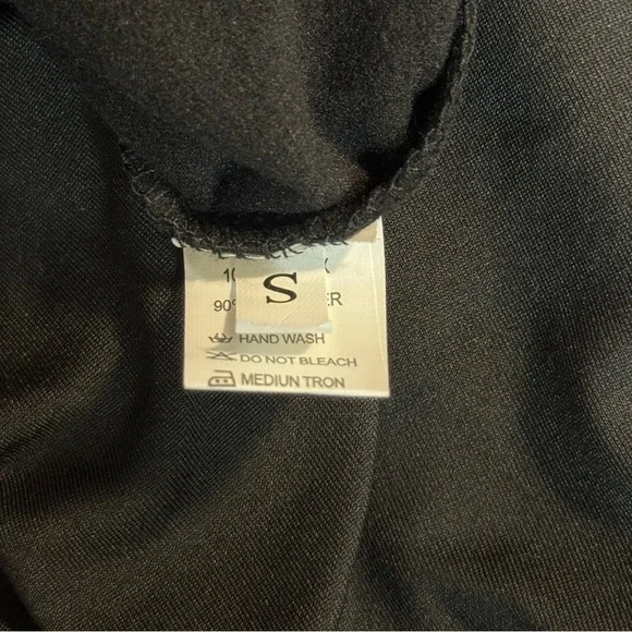 Stretch black dress - Picture 2 of 5